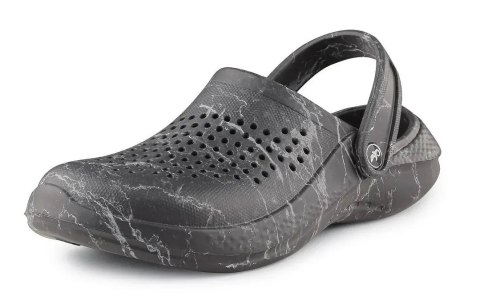 Klapki EVA CXS TREND 40 w kolorze czarnego marmuru zapewniają lekkość, komfort i styl w codziennym użytkowaniu.