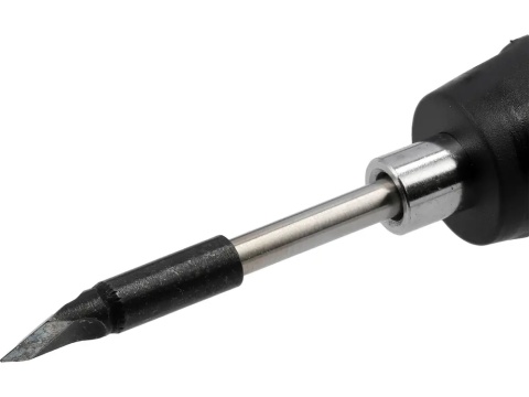 Kompletna stacja lutownicza z podstawką i czyścikiem.