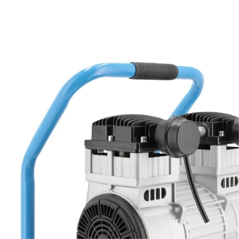 Uchwyt do przemieszczania co nadaj mu pełna mobilność wraz z  dużymi kołami