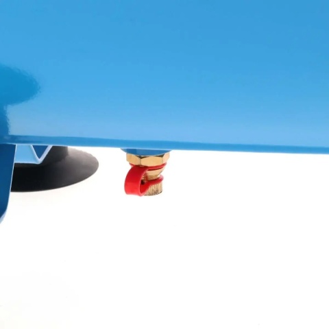 Zawór do spuszczania wody przynajmniej raz w tygodniu trzeba wykonać te czynność