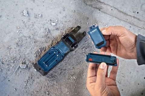 Bosch GFM 1000-15 601077400 bateria w zestawie