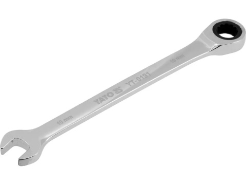 Wysoka twardość 42–49 HRC zapewnia trwałość i odporność na ścieranie.