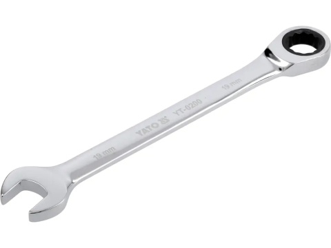 Wysoka twardość 42–49 HRC zapewnia trwałość i odporność na ścieranie.