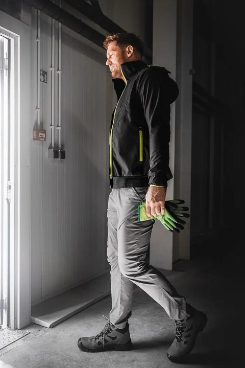 NEO TOOLS 81-562-M – nowoczesna kurtka robocza z certyfikatem CE na każdą pogode