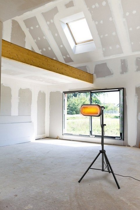 Kompatybilny z promiennikami NEO 90-030, 90-031, 90-032. Stabilna konstrukcja, łatwy montaż, niska waga 2,46 kg.