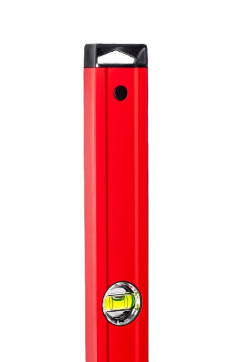 Kalibrowana dokładność 0,5 mm/m zgodna z normami pomiarowymi.